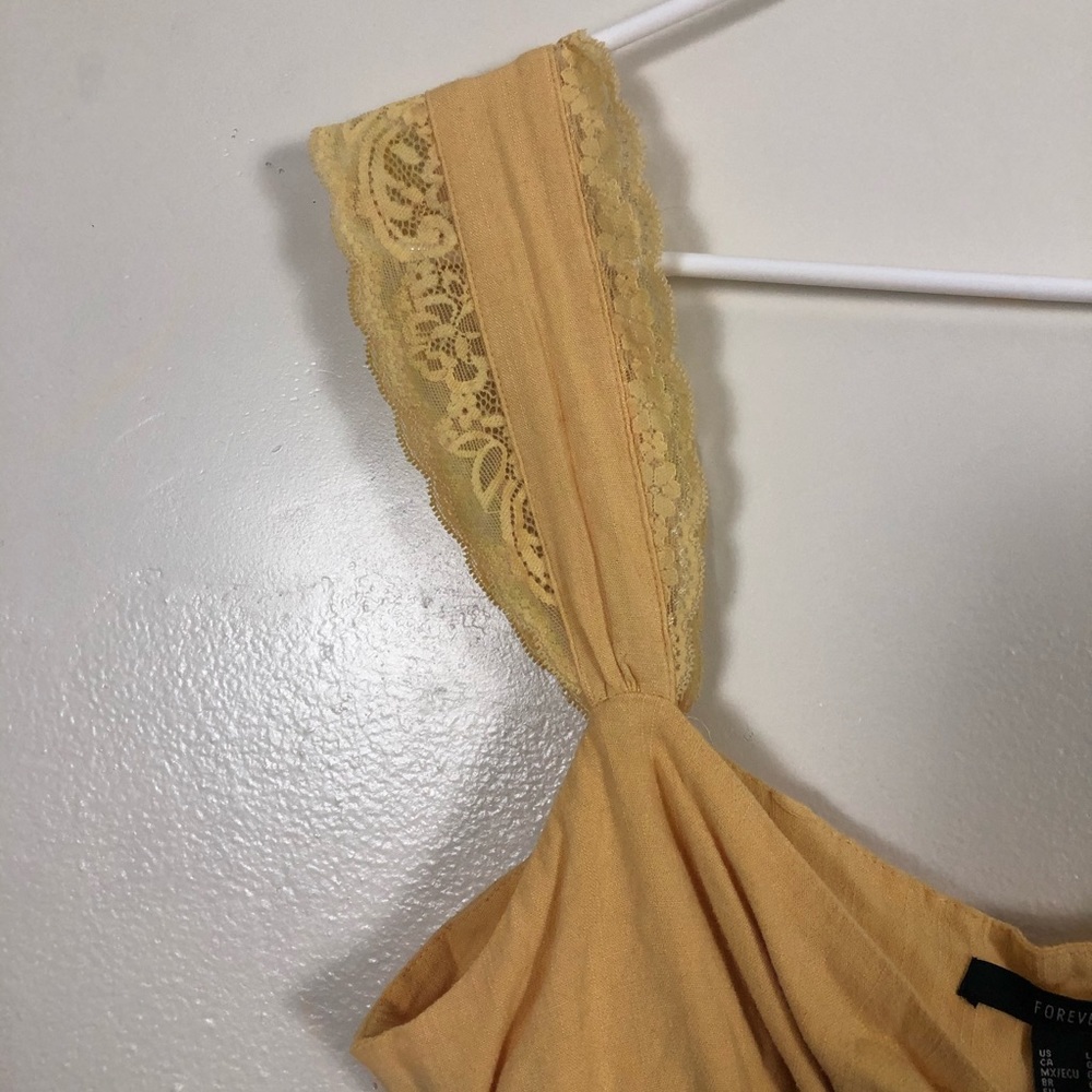 Forever21 Cropped Short Sleeve Top - Picture 2 of 5